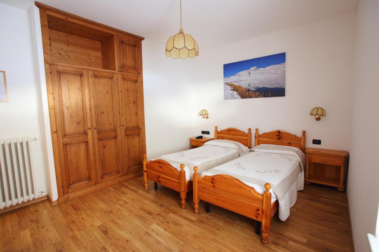Hotel Des Alpes Cortina dʼAmpezzo Exterior foto